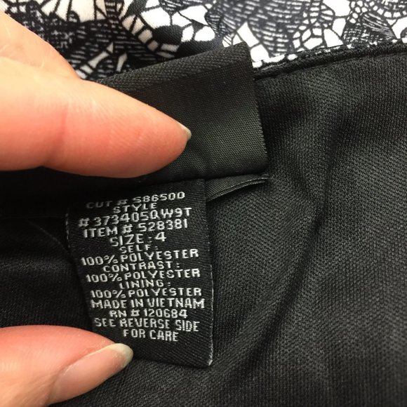 New! Torrid Tank Top Blouse 4X Womans Plus Black White Lace Print Sleeveless - Picture 9 of 14